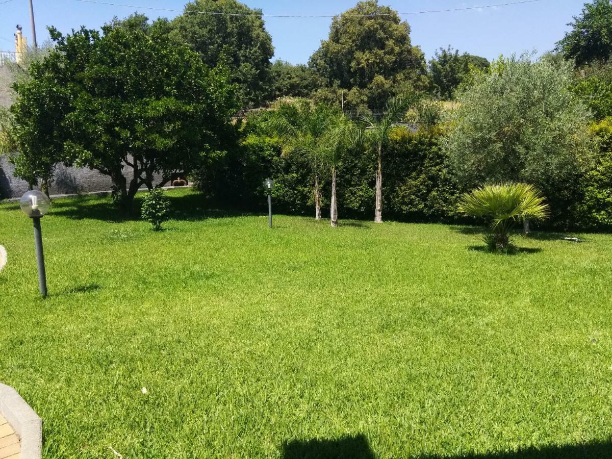 Villa Feluchia Tra Il Mare E Il Vulcano Acireale Exterior foto