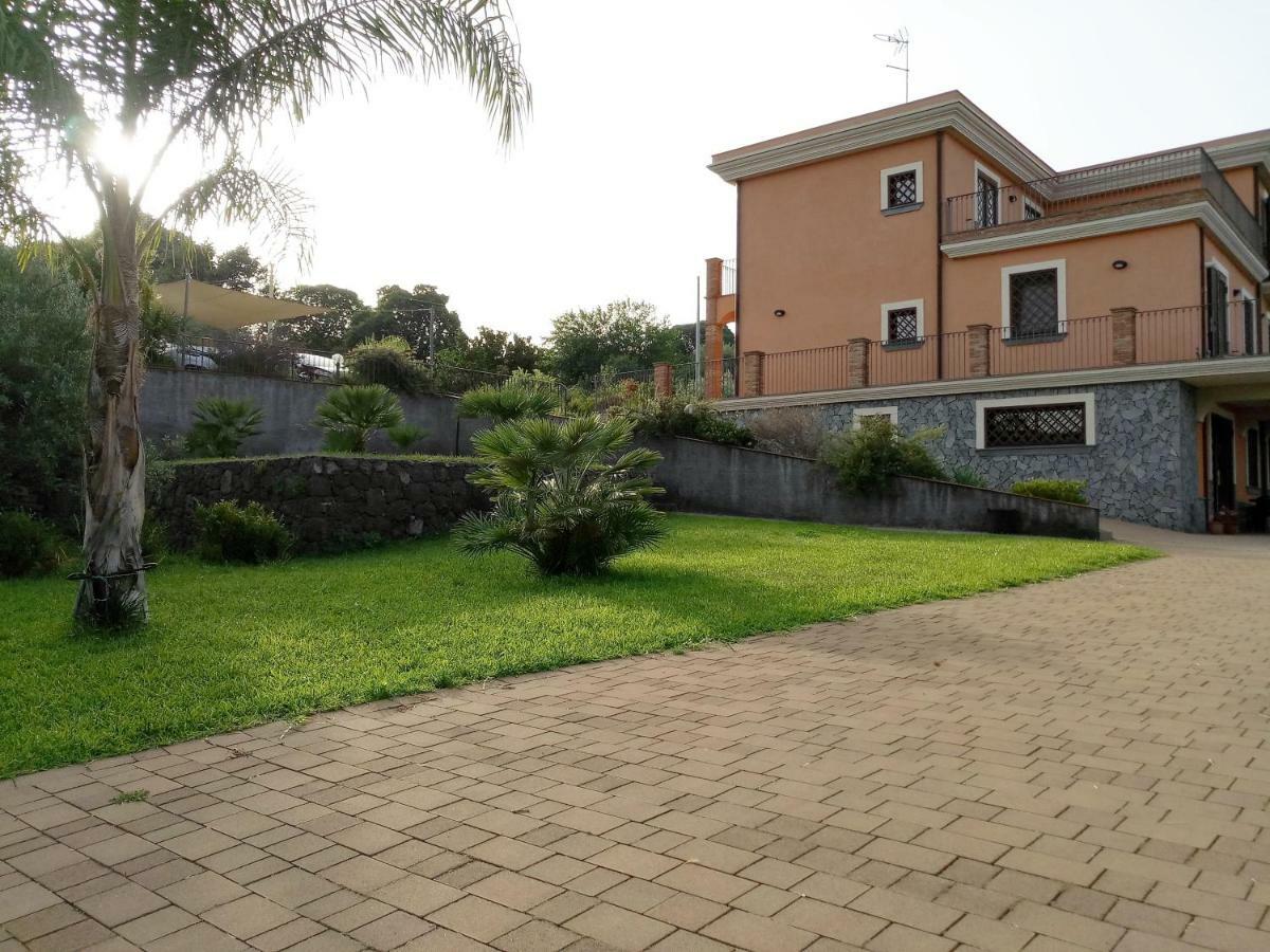 Villa Feluchia Tra Il Mare E Il Vulcano Acireale Exterior foto